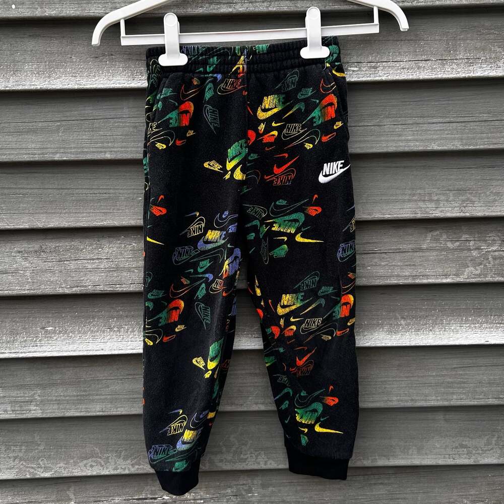Nike Boys All-Over Print Fleece Joggers Size 7 (6-7YRS)